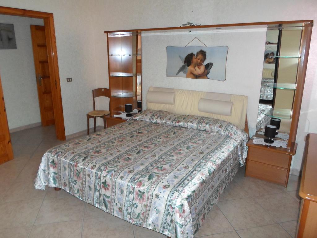 Villa Santo Stefano Monopoli Camera foto